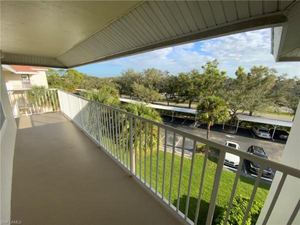 Miravista, 441 Quail Forest Blvd #A401, Naples, Florida 34105, image 1
