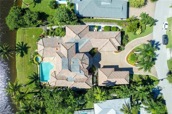 Ridgeview Lakes At Olde Naples, 605 E Palm Cir, Naples, Florida 34102, image 1