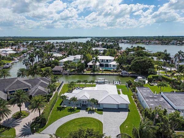 Royal Harbor, 2263 Trout Ct, Naples, Florida 34102, image 1
