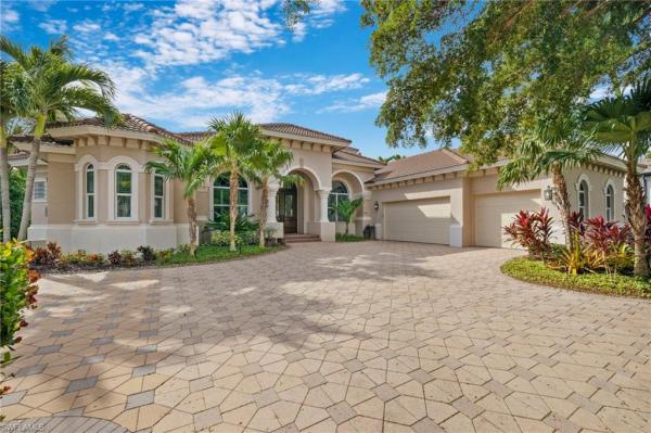 Park Shore, 360 Devils Bight, Naples, Florida 34103, image 1
