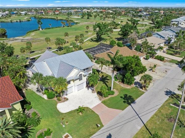 Beachview Country Club Estates, 1220 Par View Dr, Sanibel, Florida 33957, image 1