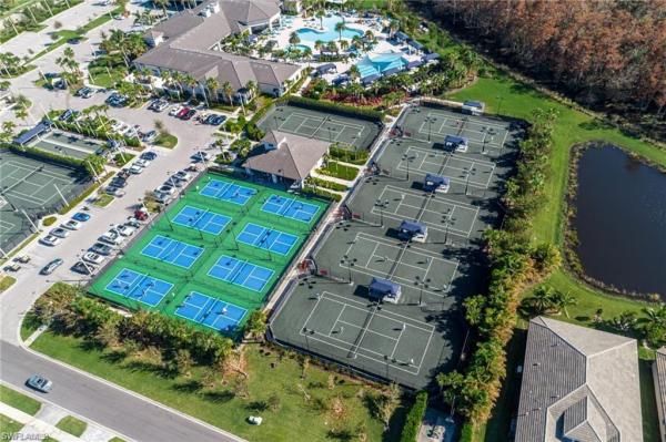 Valencia Bonita, 28533 Lobos Cir, Bonita Springs, Florida 34135, image 1