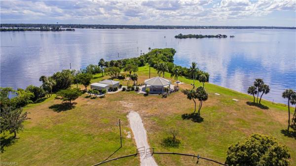 Yacht Club Colony, 1753 Club House Rd, North Fort Myers, Florida 33917, image 1