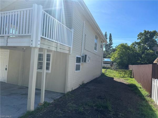 Palmona Park, 447 San Jose St, North Fort Myers, Florida 33903, image 1