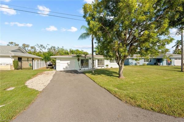Broadview Manor, 4549 Auburn Ave, Fort Myers, Florida 33905, image 1
