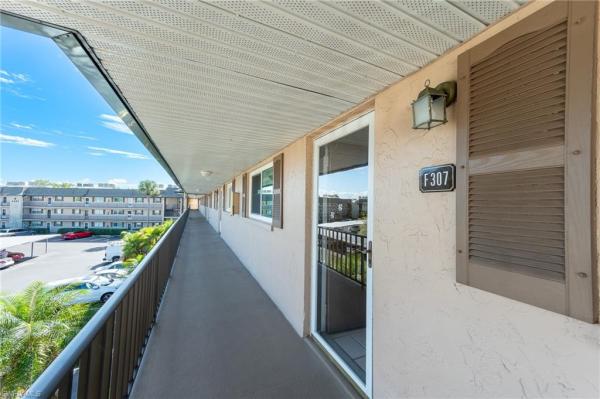 Country Club Manor, 5419 Rattlesnake Hammock Rd #307F, Naples, Florida 34113, image 1