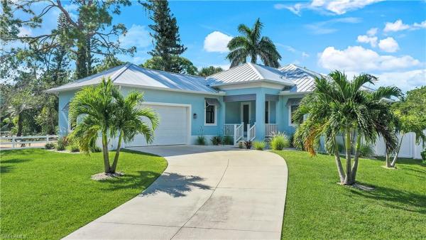 Palm River Shores, 109 Cocohatchee St, Naples, Florida 34110, image 1