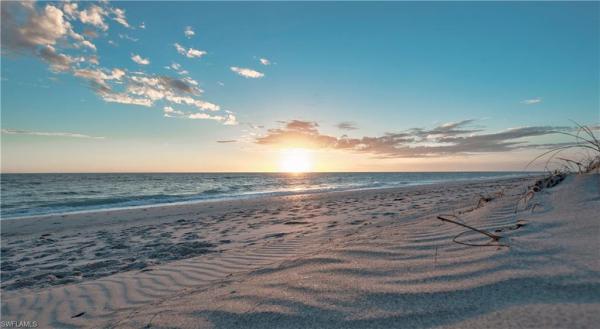 Cases, 3250 Estero Blvd, Fort Myers Beach, Florida 33931, image 1