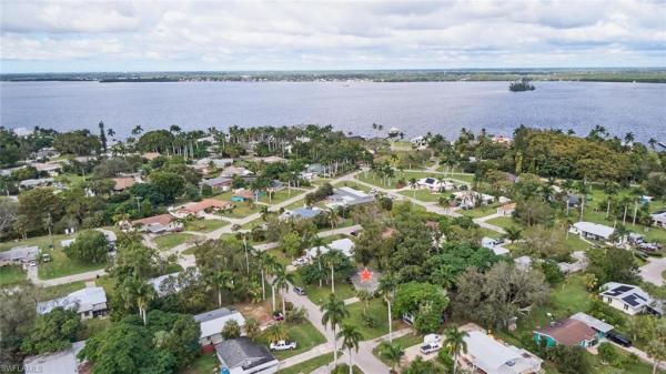 Fort Myers No HOA, 4373 Tuscaloosa St, Fort Myers, Florida 33905, image 1