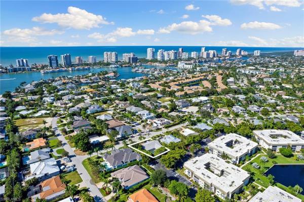 Park Shore, 3720 Parkview Way, Naples, Florida 34103, image 1