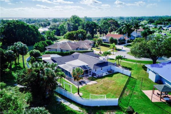 Lochmoor, 4310 Perth Ct, North Fort Myers, Florida 33903, image 1