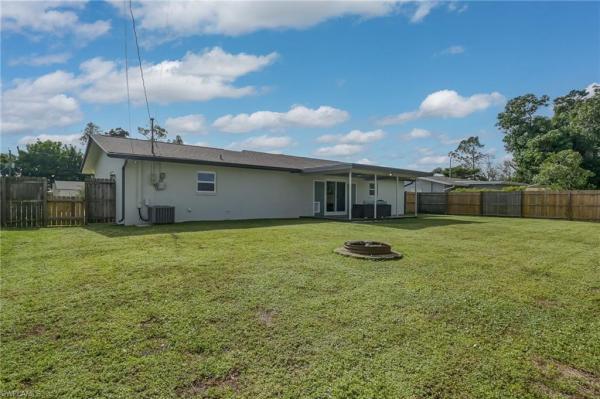 Fort Myers Villas, 2237 Ivy Ave, Fort Myers, Florida 33907, image 1