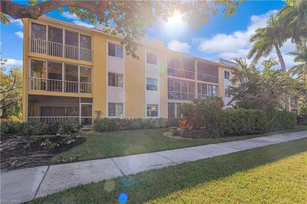 Neapolitan Club At Olde Naples, 900 S 8th Ave #106, Naples, Florida 34102, image 1