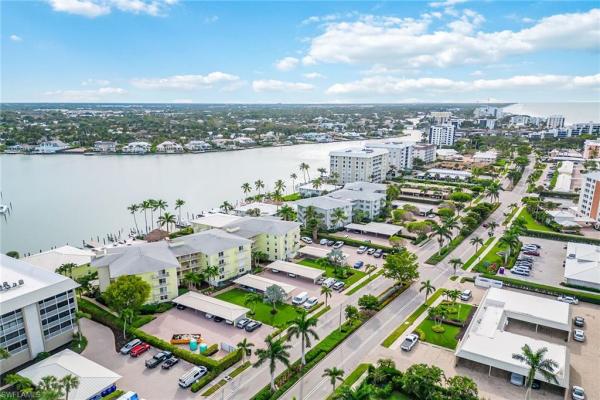Jennifer Shores, 2850 N Gulf Shore Blvd #406, Naples, Florida 34103, image 1