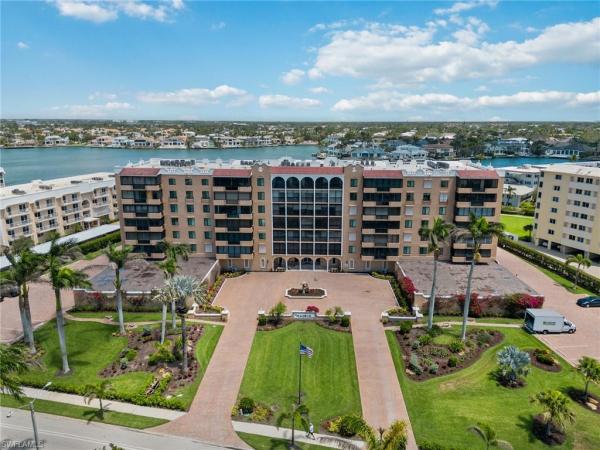 The Madrid Club, 3430 N Gulf Shore Blvd #3G, Naples, Florida 34103, image 1