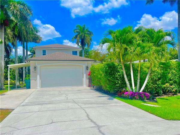 Bad Axe, 1025 Michigan Ave, Naples, Florida 34103, image 1
