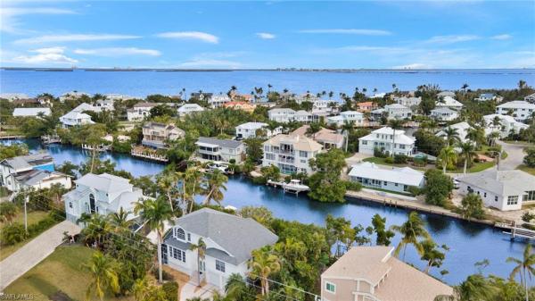 Sanibel Isles, 1720 Dixie Beach Blvd, Sanibel, Florida 33957, image 1