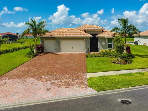 Royal Palm Golf Estates, 18680 Ensenada Dr, Naples, Florida 34114, image 1