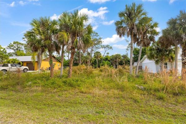 Fort Myers No HOA, 19921 Adams Rd, Fort Myers, Florida 33908, image 1