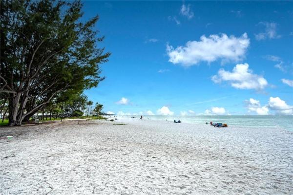 Port Au Villa, 2100 N Gulf Shore Blvd #112, Naples, Florida 34102, image 2