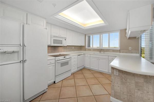 St Laurent At Pelican Bay, 6849 Grenadier Blvd #802, Naples, Florida 34108, image 1