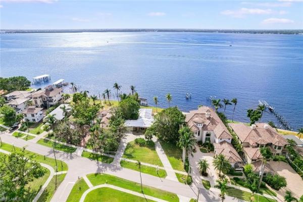Valencia Terrace, 2860 Valencia Way, Fort Myers, Florida 33901, image 1
