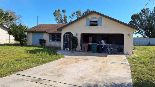 Cape Coral Residential, 1648 Coral Point Dr, Cape Coral, Florida 33990, image 1