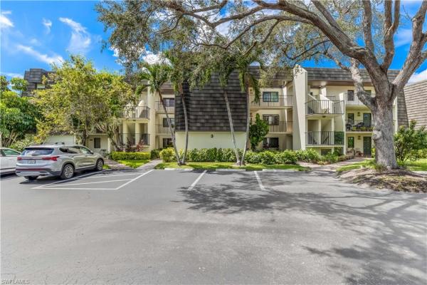 Naples Bath & Tennis Club, 1641 Spoonbill Ln #B, Naples, Florida 34105, image 1