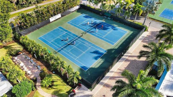 Loggerhead Cay, 979 Gulf Dr #C324, Sanibel, Florida 33957, image 2