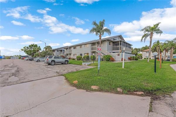 Arbor Lakes, 5712 Foxlake Dr #8, North Fort Myers, Florida 33917, image 1