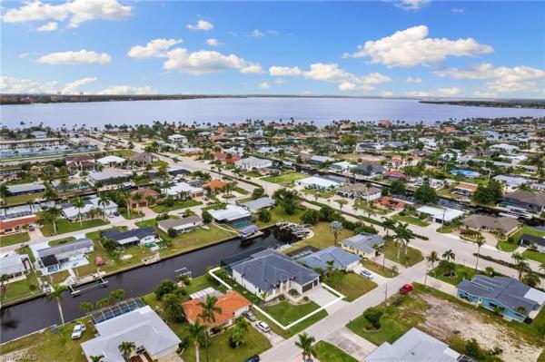 Cape Coral, 1110 Lorraine Ct, Cape Coral, Florida 33904, image 1