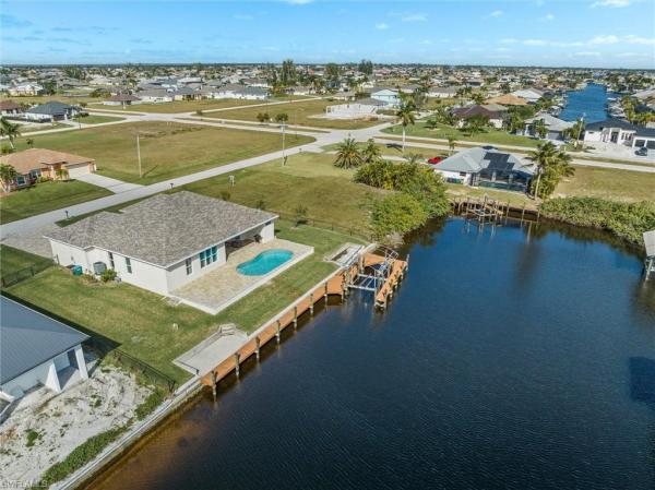Cape Coral, 725 36th Pl, Cape Coral, Florida 33993, image 1
