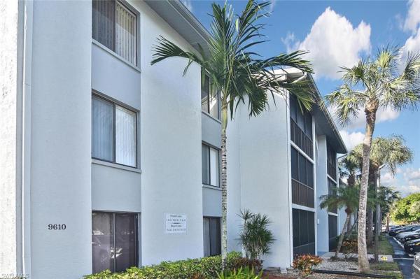 Pine Ridge Of Fort Myers Village, 9610 Green Cypress Ln #17, Fort Myers, Florida 33905, image 1