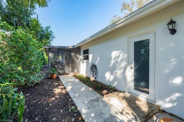 Melaleuca Village, 24 Crooked Ln #12, Naples, Florida 34112, image 1