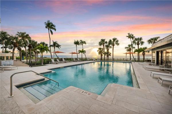 Le Parc At Park Shore, 4951 N Gulf Shore Blvd #1401, Naples, Florida 34103, image 1