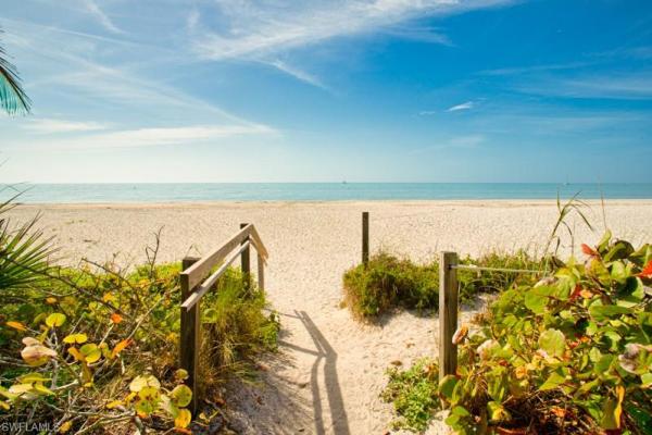 Gulf Pines, 923 Snowberry Ln, Sanibel, Florida 33957, image 1