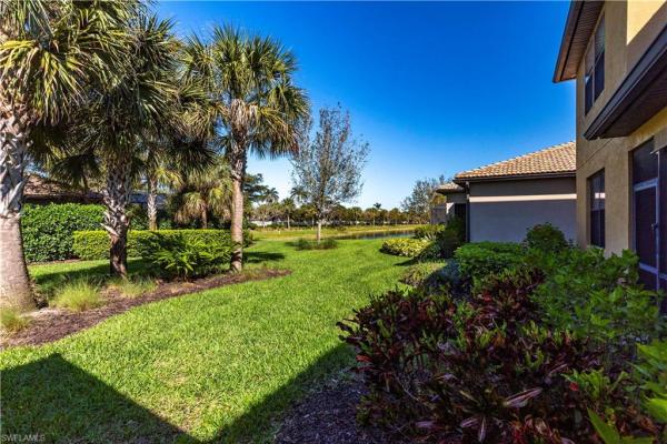 Avery Square, 7159 Wilton Dr, Naples, Florida 34109, image 2