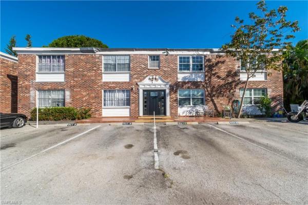 Hyde Park, 861 N Courtington Ln #4, Fort Myers, Florida 33919, image 1