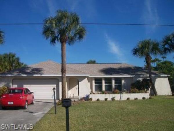 Country Club Estates, 1433 Scenic St, Lehigh Acres, Florida 33936, image 1