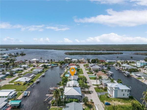 Island Harbors, 2673 Clyde St, Matlacha, Florida 33993, image 1