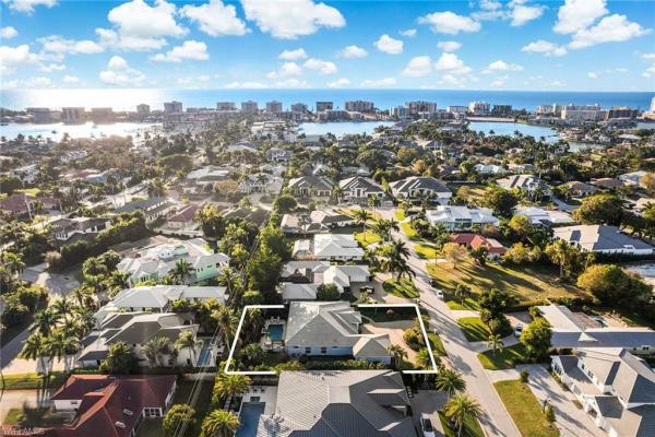 The Moorings, 540 Ketch Dr, Naples, Florida 34103, image 1
