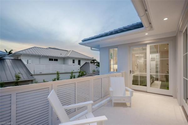 Olde Naples, 128 S 1st Ave, Naples, Florida 34102, image 3