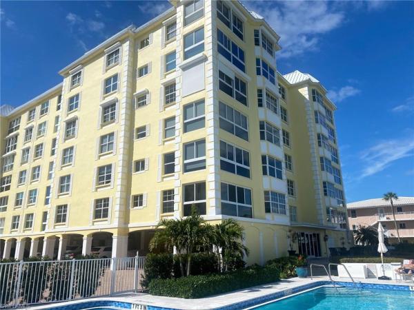 Boulevard Club, 1900 N Gulf Shore Blvd #405, Naples, Florida 34102, image 1