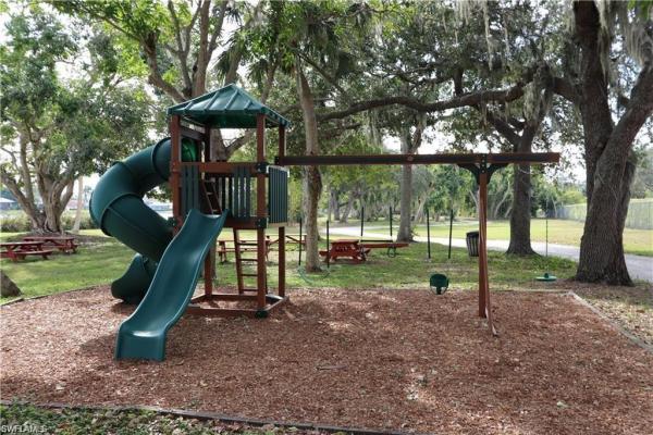 Isles Of Caloosa Yacht & Racquet Club, 9596 Halyards Ct #15, Fort Myers, Florida 33919, image 1