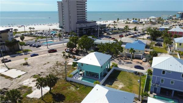110 Pearl St, Fort Myers Beach, Florida 33931, image 1