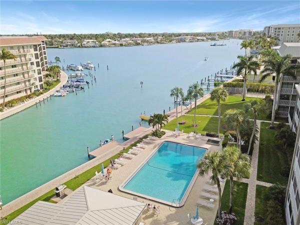 Windsor Court, 2880 N Gulf Shore Blvd #206, Naples, Florida 34103, image 1