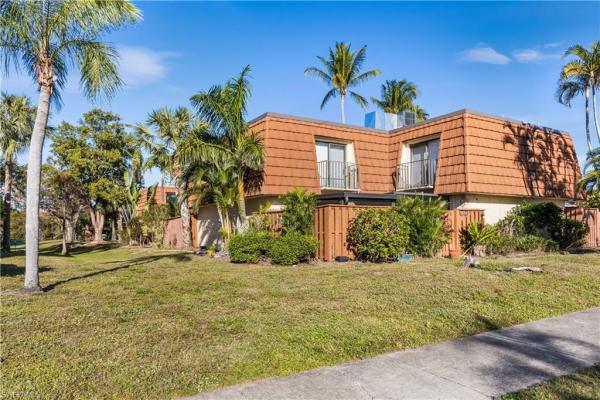 The Village Of Cedarbend, 5219 Cedarbend Dr #3, Fort Myers, Florida 33919, image 1
