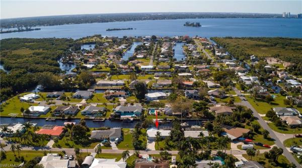 Yacht Club Colony, 1720 Cobia Way, North Fort Myers, Florida 33917, image 1