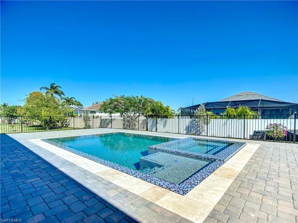 Cape Coral, 2527 Gleason Pkwy, Cape Coral, Florida 33914, image 3