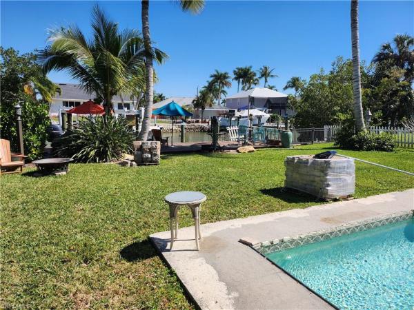 Isles Of Capri, 409 Luzon Ave, Naples, Florida 34113, image 1